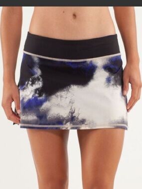 LULULEMON RUN: Pace Setter Skirt Size 4